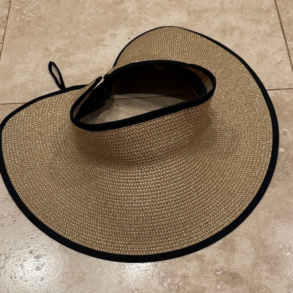 Chic Tan Wide-Brim Hat with Black Edge